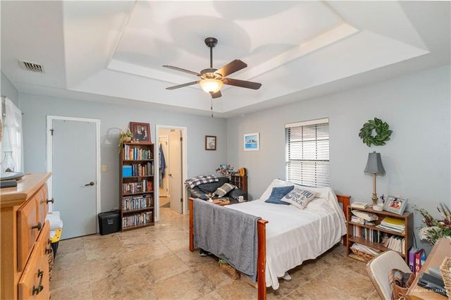 215 W 17th Street, San Juan, TX 78589