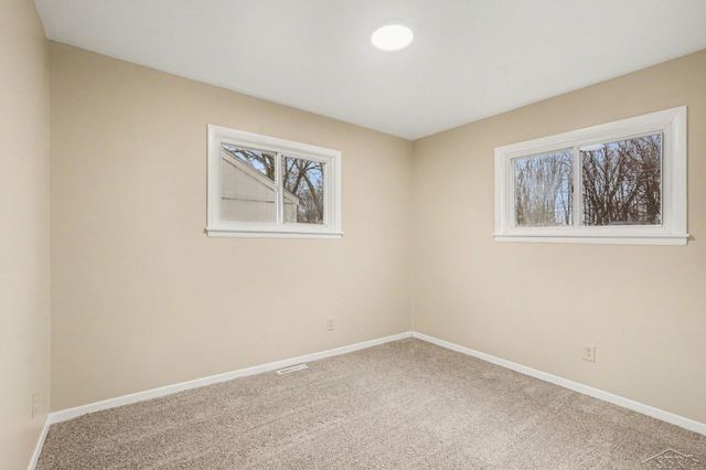 3920 S Hartford Drive, Saginaw, MI 48603