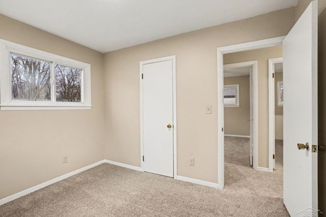 3920 S Hartford Drive, Saginaw, MI 48603