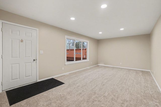 3920 S Hartford Drive, Saginaw, MI 48603