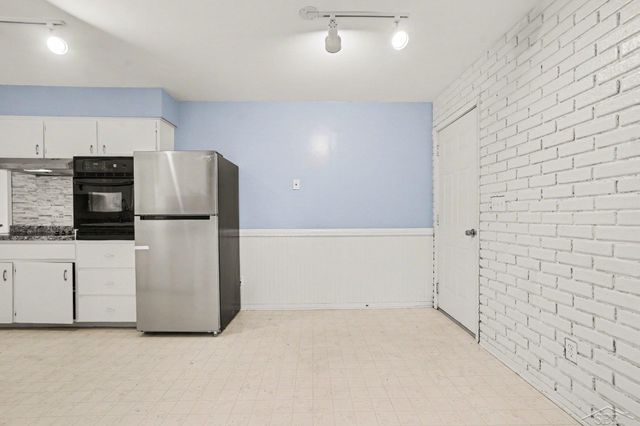 3920 S Hartford Drive, Saginaw, MI 48603