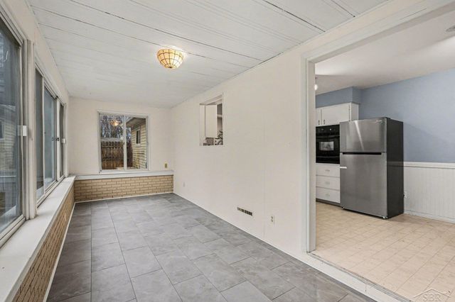 3920 S Hartford Drive, Saginaw, MI 48603