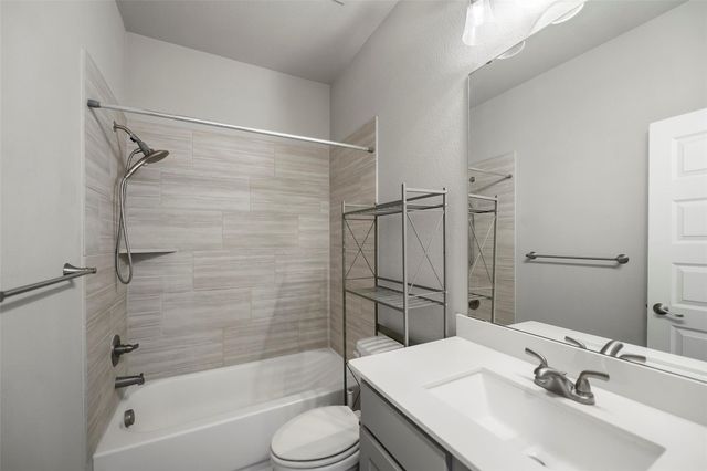 20006 Wild Horse Hollow Lane, Tomball, TX 77377