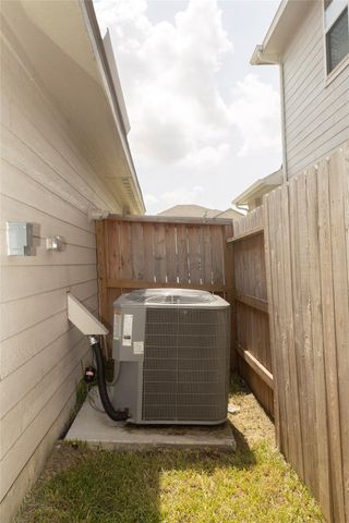 18614 Austin Ridge Drive, Crosby, TX 77532