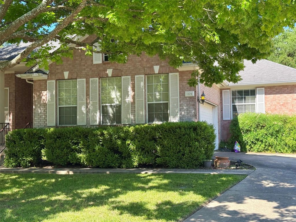 1104 Vanderbilt CIR, Pflugerville, TX 78660