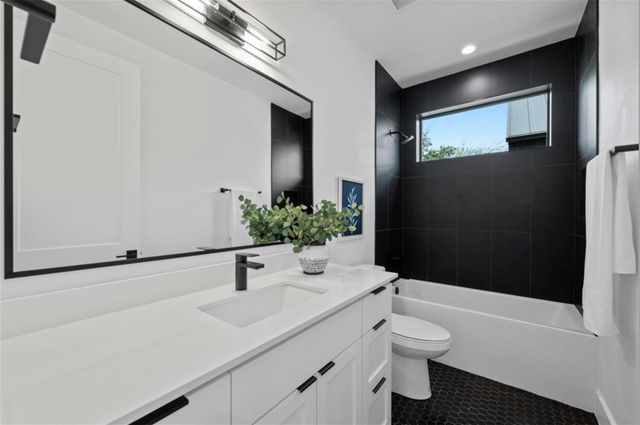 2008 Gathright CV A, Austin, TX 78704