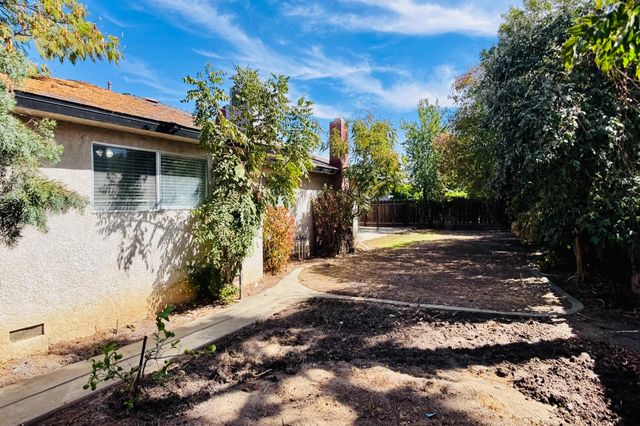 719 E Minarets Avenue, Fresno, CA 93720