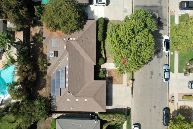 719 E Minarets Avenue, Fresno, CA 93720