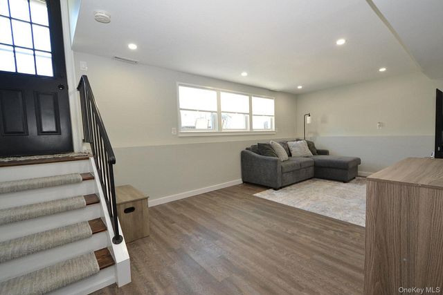 3117 Newport Avenue, Medford, NY 11763