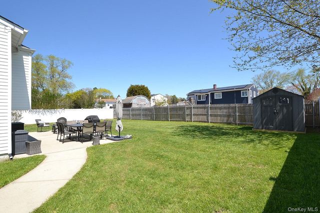 3117 Newport Avenue, Medford, NY 11763