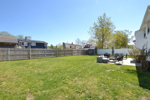 3117 Newport Avenue, Medford, NY 11763