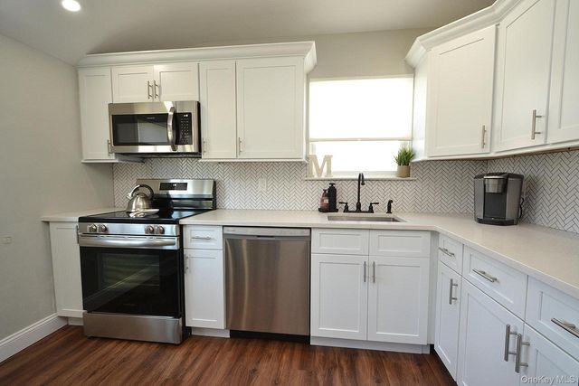 3117 Newport Avenue, Medford, NY 11763