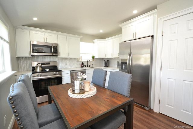 3117 Newport Avenue, Medford, NY 11763