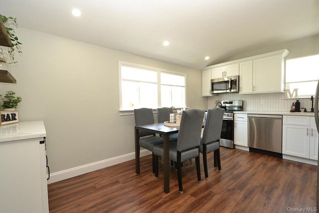 3117 Newport Avenue, Medford, NY 11763