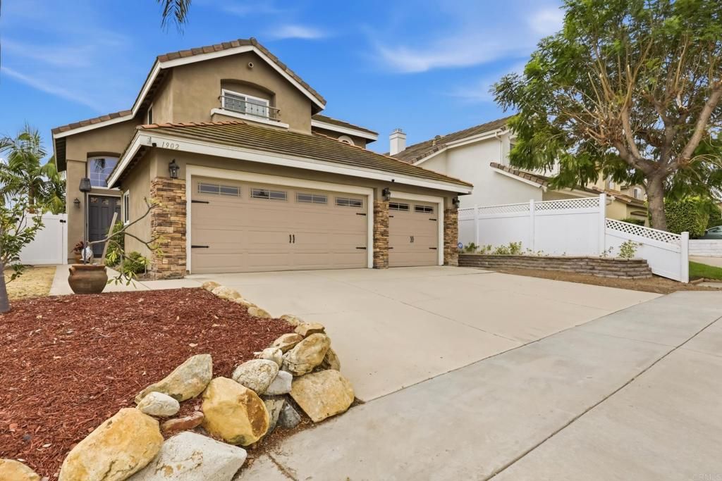 Image 6 of property listing at 1902 Marquis Court, Chula Vista, CA 91913