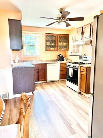 4738 Mill Stream Court, Murrysville, PA 15668