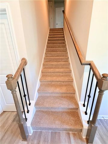 3946 Kingfisher Drive, Atlanta, GA 30349
