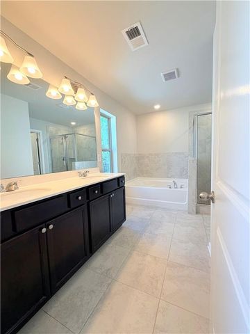 3946 Kingfisher Drive, Atlanta, GA 30349