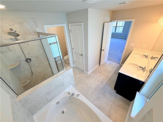 3946 Kingfisher Drive, Atlanta, GA 30349