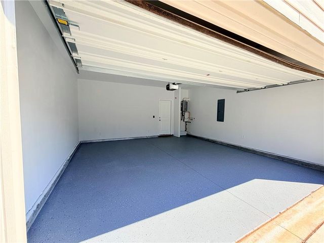 3946 Kingfisher Drive, Atlanta, GA 30349