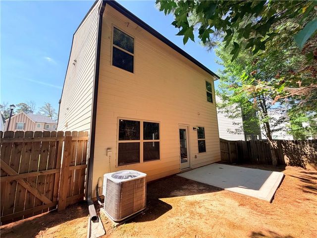 3946 Kingfisher Drive, Atlanta, GA 30349