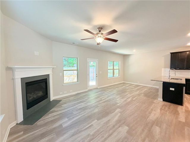 3946 Kingfisher Drive, Atlanta, GA 30349