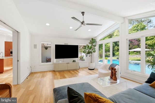 11610 KAREN DR, Potomac, MD 20854