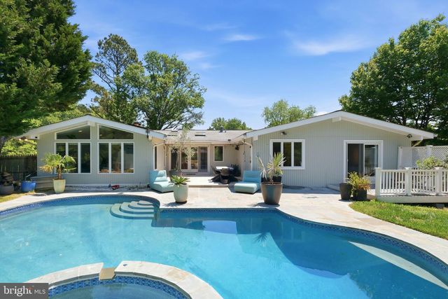 11610 KAREN DR, Potomac, MD 20854