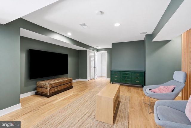 11610 KAREN DR, Potomac, MD 20854