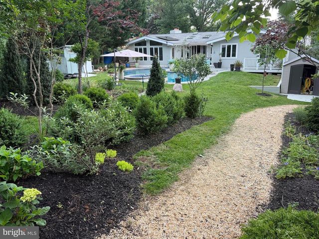 11610 KAREN DR, Potomac, MD 20854