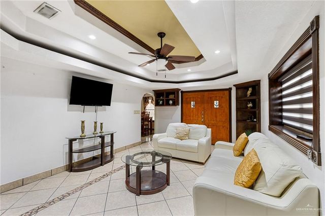 2306 Flores Drive, Mission, TX 78574