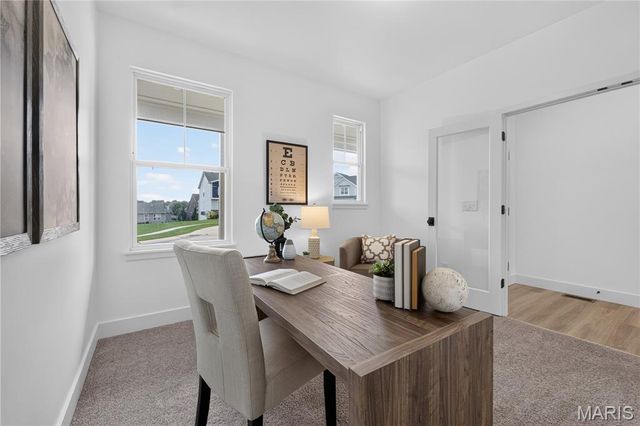 220 Knob Creek Court, Lake St Louis, MO 63367