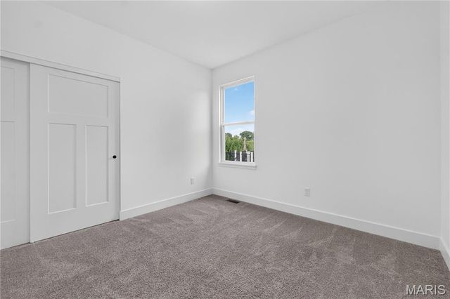 220 Knob Creek Court, Lake St Louis, MO 63367