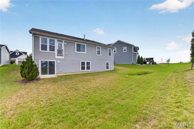 220 Knob Creek Court, Lake St Louis, MO 63367