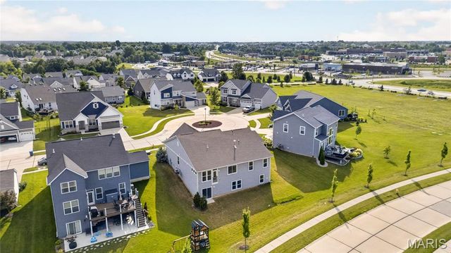 220 Knob Creek Court, Lake St Louis, MO 63367