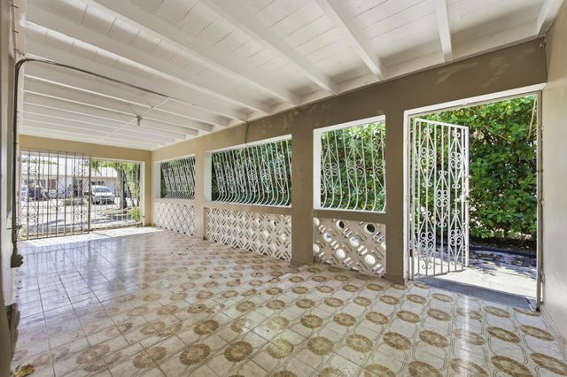 225 Plymouth Road, West Palm Beach, FL 33405
