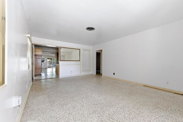 225 Plymouth Road, West Palm Beach, FL 33405