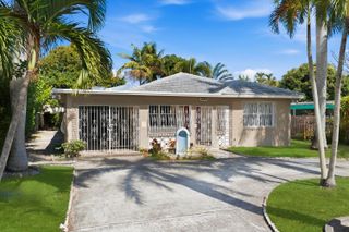 225 Plymouth Road, West Palm Beach, FL 33405
