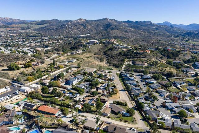 12780 Jackson Hill Way, El Cajon, CA 92021