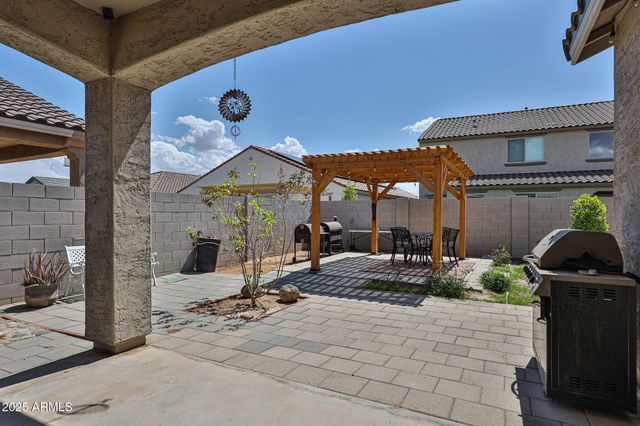 17609 W MEDLOCK Drive, Litchfield Park, AZ 85340