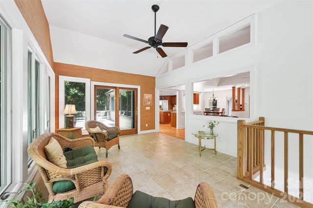 109 Chattooga Run, Hendersonville, NC 28739