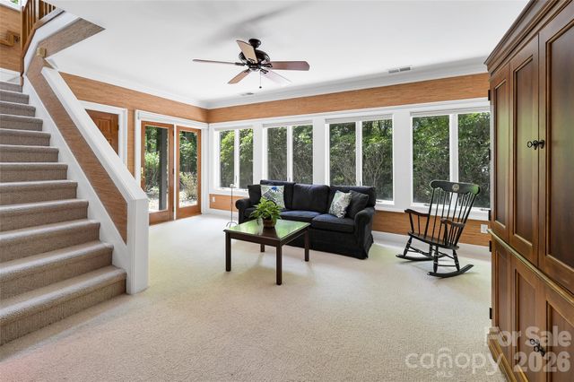 109 Chattooga Run, Hendersonville, NC 28739