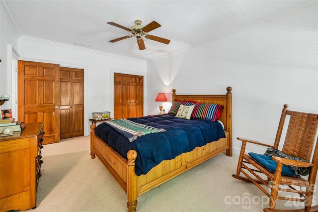 109 Chattooga Run, Hendersonville, NC 28739