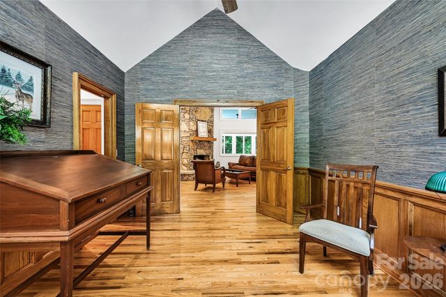 109 Chattooga Run, Hendersonville, NC 28739