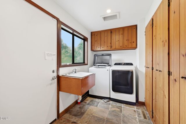 10621 Rougemont Road, Bahama, NC 27503