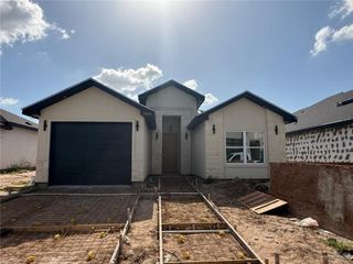 5805 N Gira Del Sol Street, Edinburg, TX 78542