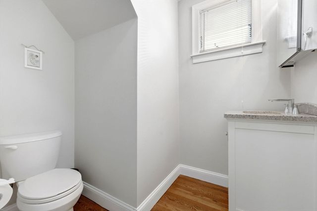 43 Derby St A, Somerville, MA 02145
