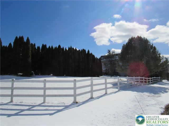 17 Wilt Road, Bechtelsville Boro, PA 19505