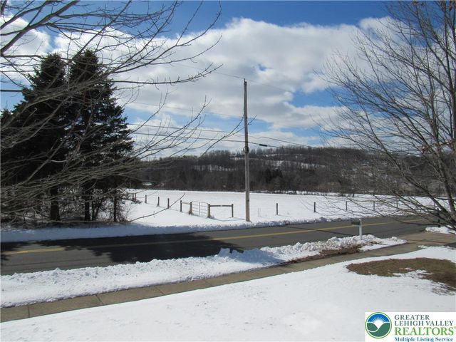 17 Wilt Road, Bechtelsville Boro, PA 19505