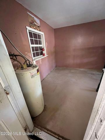 916 E Birch Drive, Gulfport, MS 39503